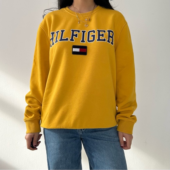Tommy Hilfiger Mustard Yellow Spell Out Crewneck - Large - Picture 4 of 4